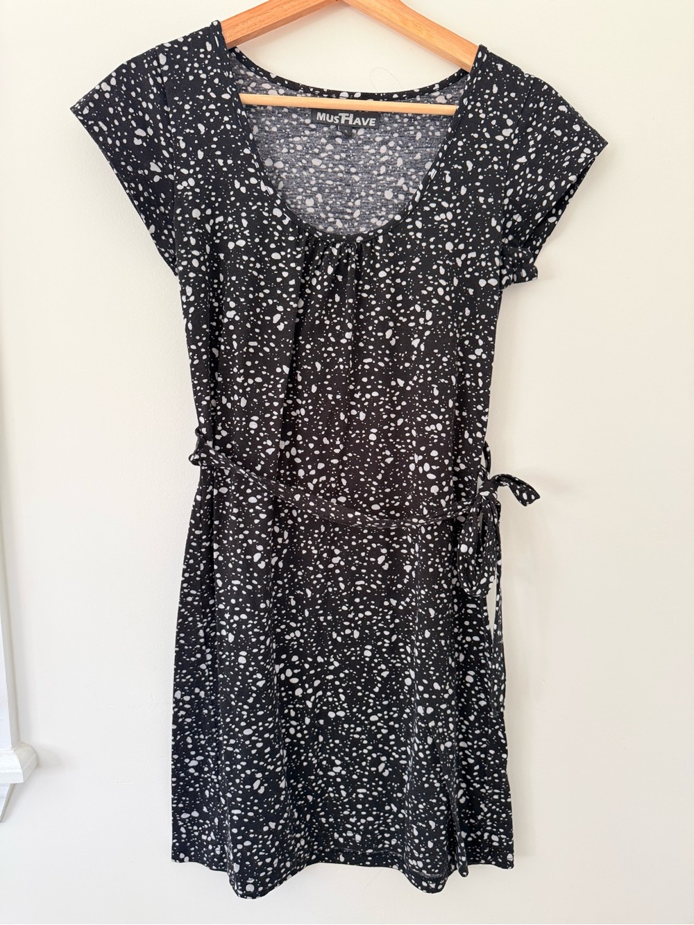 MustHave Black and White Speckle Tie-Waist Mini Dress